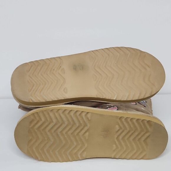 Sketchers, tall floral/stars print suede boots. - Picture 6 of 8